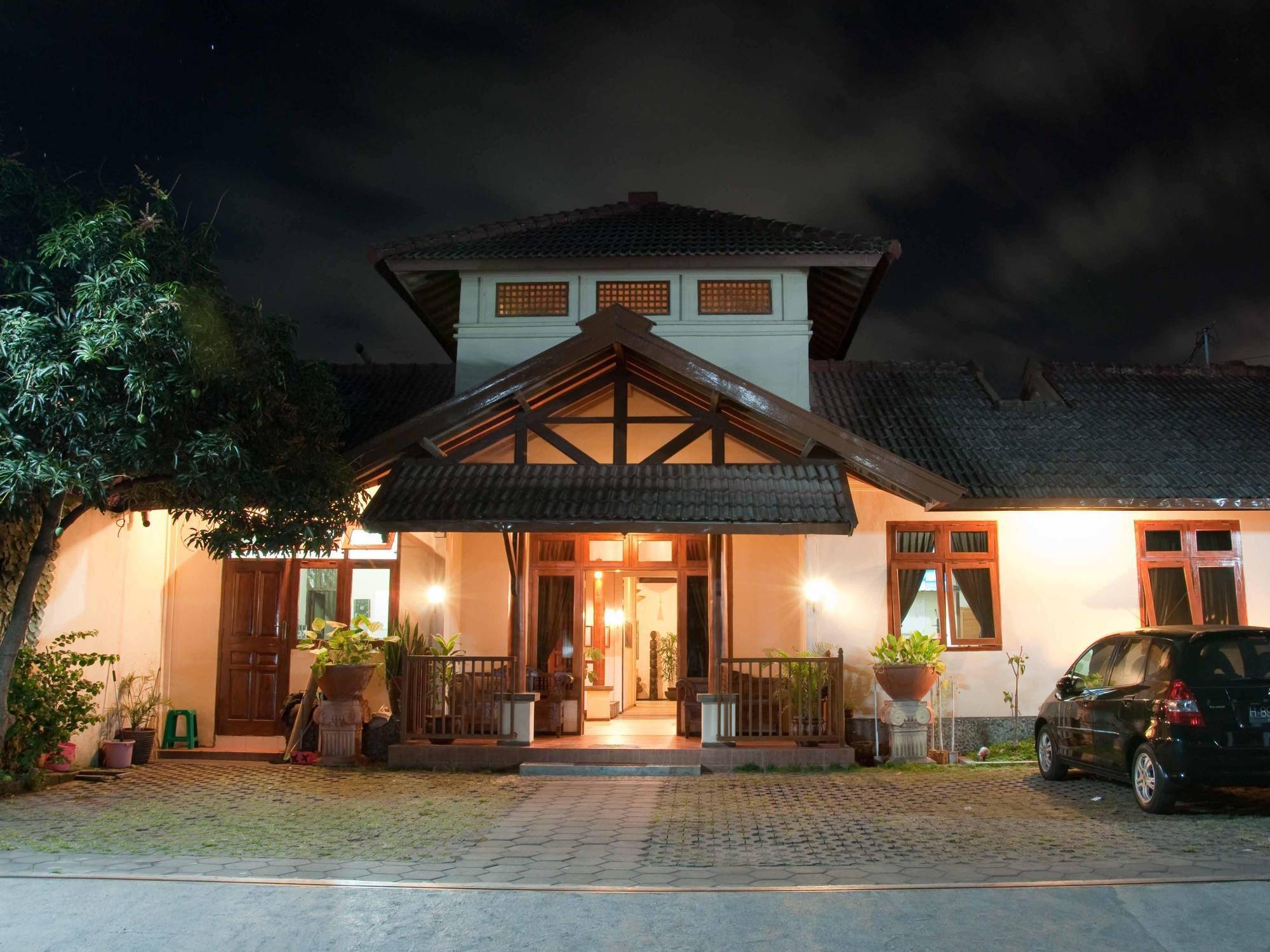 Rumah Mertua Heritage Yogyakarta Luaran gambar